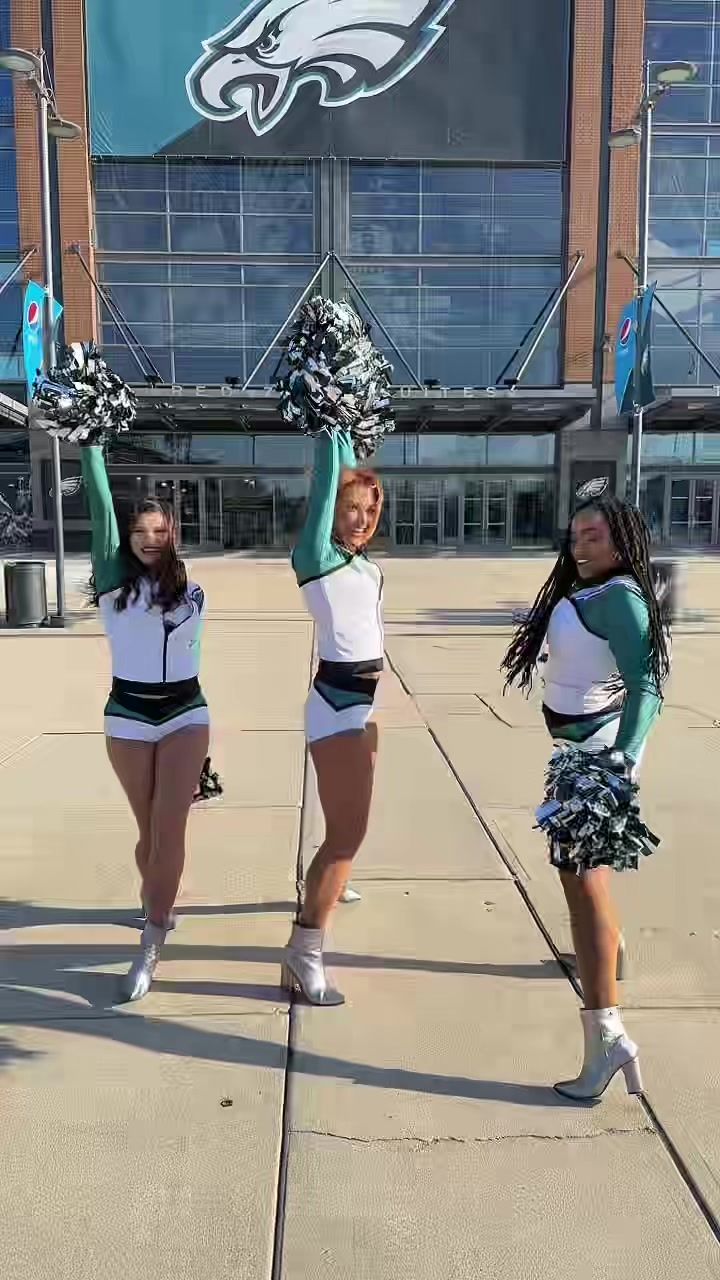 Video post by @philadelphiaeagles on TikTok