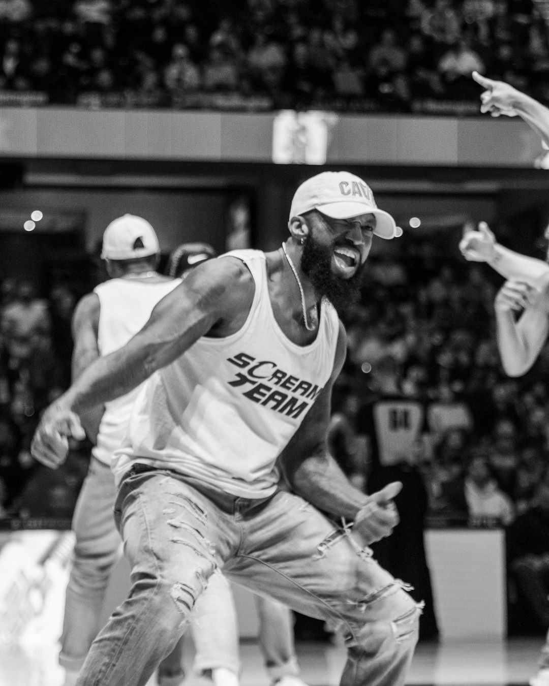 Image post by @CavsScreamTeam on Facebook