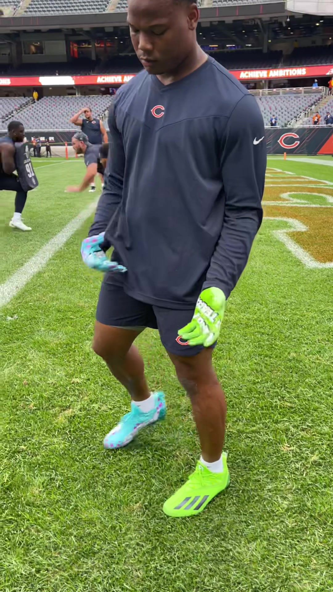 Video post by @chicagobears on TikTok