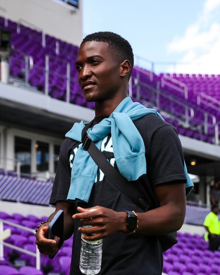 Image post by @kccurrent on Facebook