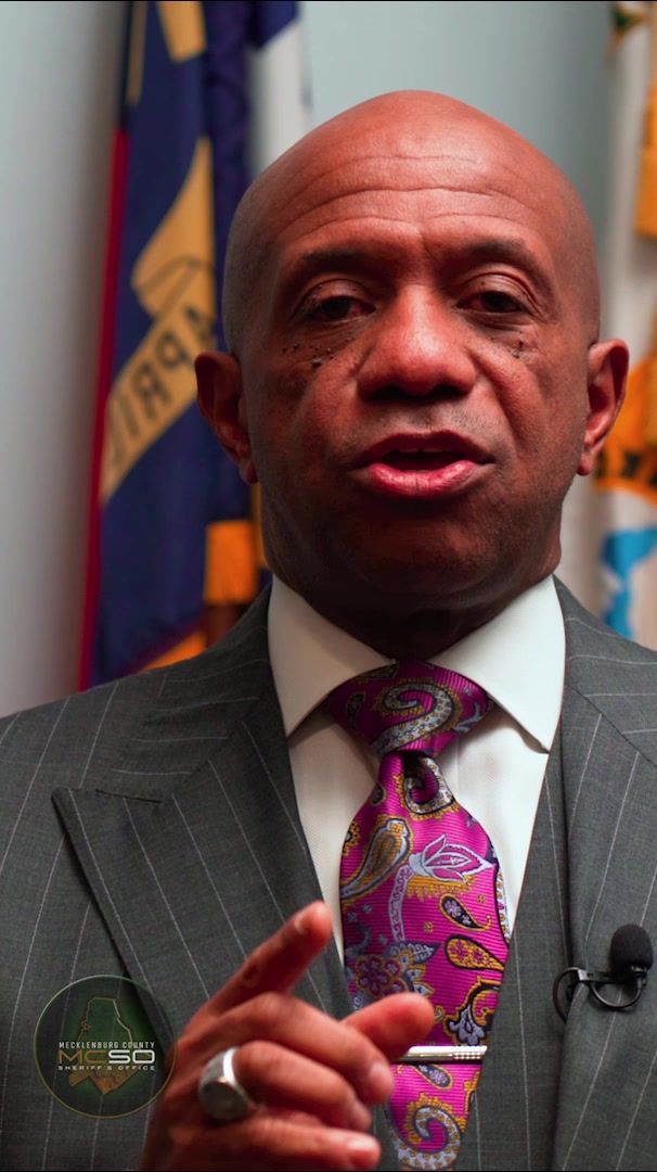 Video post by @mecksheriff on TikTok