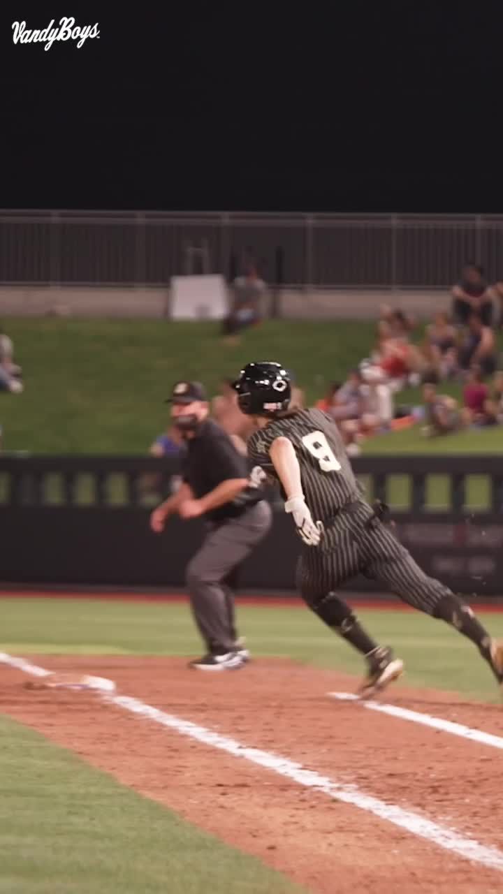 Video post by @vandyboys on TikTok