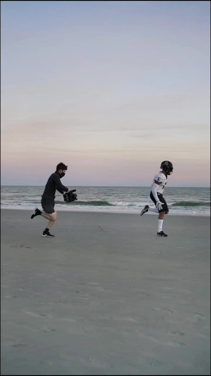 Video post by @maxrenfro on TikTok