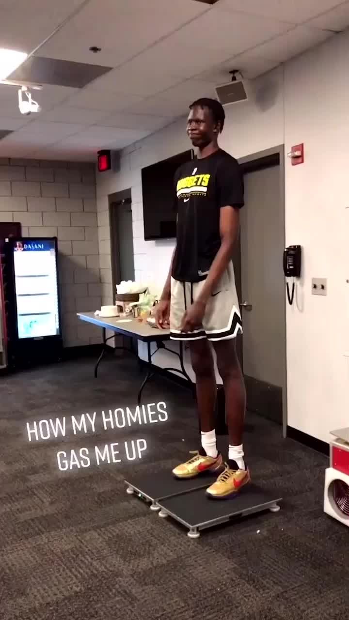 Video post by @nuggets on TikTok