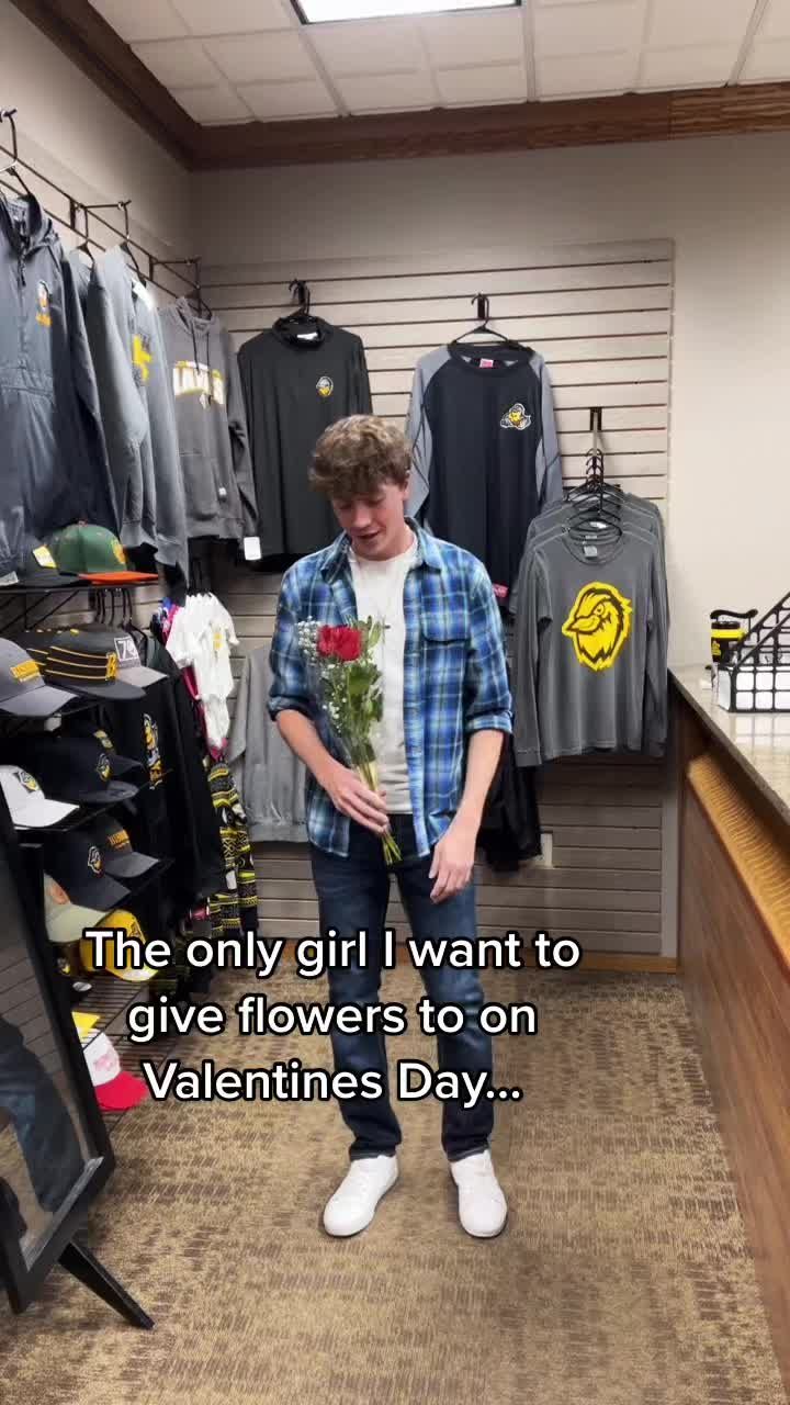 Video post by @50dates50states on TikTok