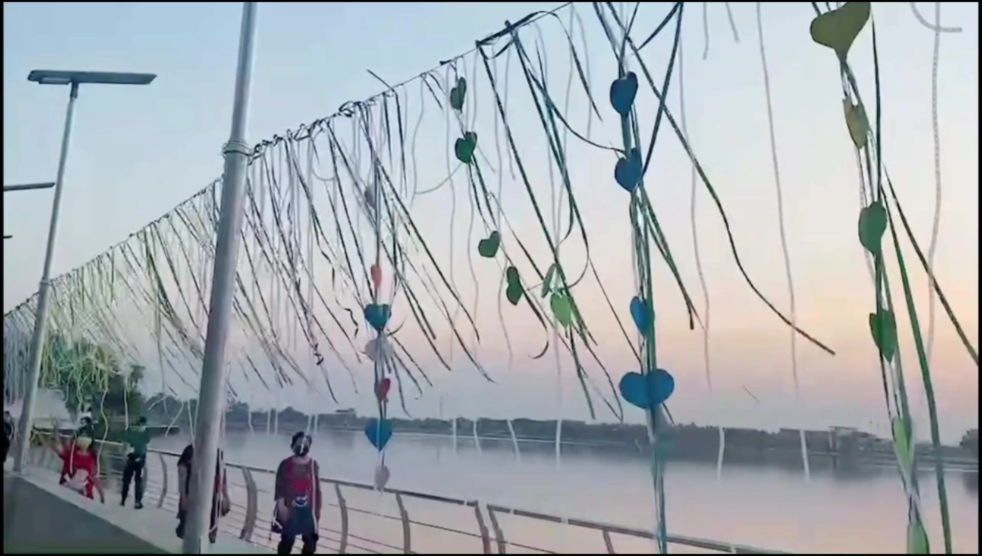 Video post by @gallerylakeview on Facebook