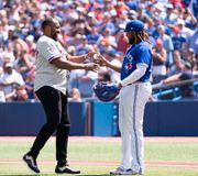 Vlad Sr. throwing out the first pitch to Vlad Jr. on their bobblehead day is everything. 💙