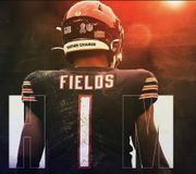 Justin Fields broke a QB rushing record held by Michael Vick.

He also threw for 3 TD passes.

We are witnessing him turn into the most dangerous QB in the NFL. 

SWIPE to watch his rushing highlights! 🐻⬇️

📸 Credit: @chrisstudios_ 
.
.
follow @thebeardown for more!
follow @thebeard0wn on twitter!