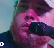 Official video for "Hurricane" by Luke Combs 
Listen to Luke Combs: https://LukeCombs.lnk.to/listenYD
 
Subscribe to the official Luke Combs YouTube channel: https://LukeCombs.lnk.to/subscribeYD
 
Watch more Luke Combs videos: https://LukeCombs.lnk.to/listenYD/youtube
 
Follow Luke Combs:
Facebook: https://LukeCombs.lnk.to/followFI/facebook
Instagram: https://LukeCombs.lnk.to/followII/instagram
Twitter: https://LukeCombs.lnk.to/followTI/twitter
Website: https://LukeCombs.lnk.to/followWI/websitegeneral
Spotify: https://LukeCombs.lnk.to/followSI/spotify
YouTube: https://LukeCombs.lnk.to/subscribeYD
 
Lyrics:
Then you rolled in with your hair in the wind
Baby, without warning
I was doing alright but just your sight
Had my heart stormin’
The moon went hidin’, stars quit shinin’
Rain was drivin’, thunder n' lightning
You wrecked my whole world when you came
And hit me like a hurricane
You hit me like a hurricane
 
#LukeCombs #Hurricane #Country #LoveSongs