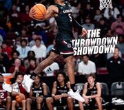 Roll those cameras… it’s 𝑺𝑯𝑶𝑾𝑻𝑰𝑴𝑬. 🎥🍿🤙
•
•
•
#Gamecocks🐔🏀 // #ThrowdownThursday // #ForeverToThee