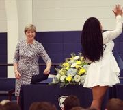 That moment when you go from Middle School to Upper School!!! 🥳

Rising 9th Grader Maya Trepp delivered an epic high five to Head of School Dan Frank as she walked across the stage at the Middle School Recognition Assembly. 🖐🏽