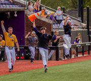 PIRATES 🗣️ WIN 🗣️