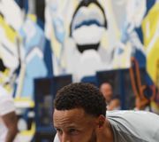 @StephenCurry30 with the help defense from @SnoopDogg. 🔒

The kids from the Boys & Girls Club of Long Beach received the surprise of their lives from 2 Cali legends at the unveiling of the newly renovated court in Snoop’s hometown.