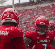 Do it for The Ville 😤 #collegefootball #louisville #d1 #football #fyp #ncaafootball #gocards #pov #onemorehour #one #more #hour #footballedit 
