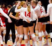 She can play volleyball and sing!! 💪

#iuvb