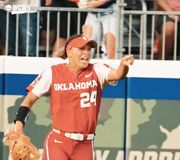We're still not over @jayda_coleman10's robbery from last night!! 😱

#wcws #sctop10 x @ou_softball