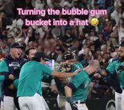 That catch by Adam though 🫣 #baseball #mlb #baseballgame