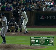 WHAT A DREAM. Tim Anderson walks it off! https://t.co/0GDXW91uKg