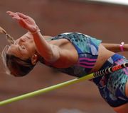 Just another day for @annaa.hall 
1.9x meters v soon 😤