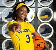 Excited to OFFICIALLY welcome Taylor Williams (taybabyy_33)  to the family!

#GoBlue #NewBlue