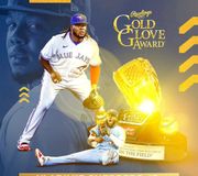 Good as GOLD 🥇 
Vladdy wins his FIRST #GoldGlove Award!