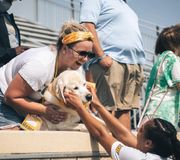 Dogs and goals — these are a few of our favorite things. 🤩

#HailWV