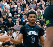 Sierra Canyon started off the @lsinvitational with a SHOW‼️🍿 @bronny @_justbryce @isaiah_elohim @shenny.visuals