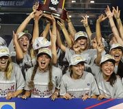🏆 @scuwomenssoccer brings home the natty!
8️⃣ @pepperdinewtn is Elite

@donfranciscos | #TopPlayTuesday