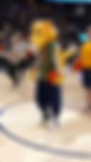 Video post by @TheSuperMascot on Twitter