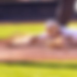 Image post by @ariannagrainey on Instagram