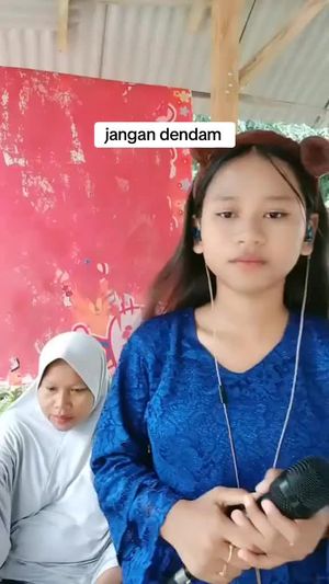 Video post by @da7april on TikTok