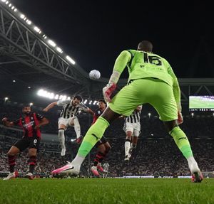 Image post by @seriea on Instagram
