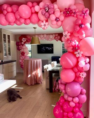 Image post by @balloons_by_victoria_dz on Instagram