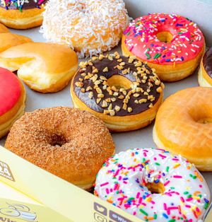 Image post by @winchellsdonuthouse on Instagram