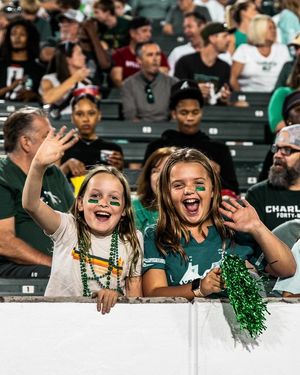 Image post by @charlotte49ers on Instagram