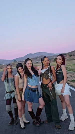 Video post by @katseyeworld on Instagram