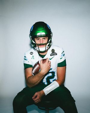 Image post by @greenwavefb on Instagram