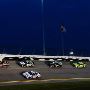 Image post by @samhuntracing on Instagram