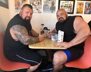 Image post by @shawstrength on Instagram