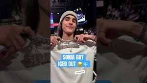 Video post by @nbaontnt on YouTube