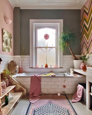 Image post by @annalysejacobs on Instagram