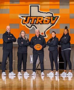 Image post by @UTRGVwbb on Facebook