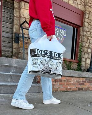 Image post by @eskimojoes on Instagram