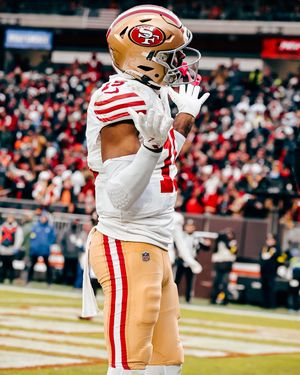 Image post by @49ersesp on Instagram
