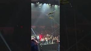 Video post by @nitrocircus on YouTube