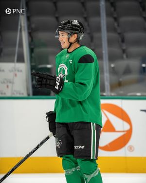 Image post by @dallasstars on Instagram