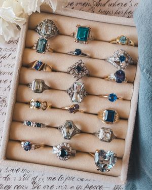 Image post by @maejeanvintage on Instagram