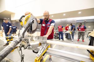 Image post by @Lowes on Twitter