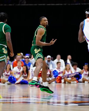 Image post by @USFMBB on Twitter