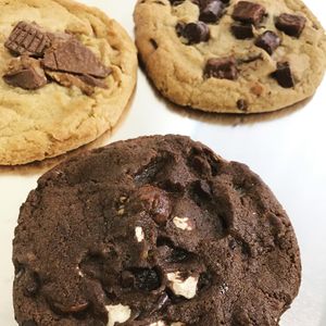 Image post by @insomniacookies on Instagram